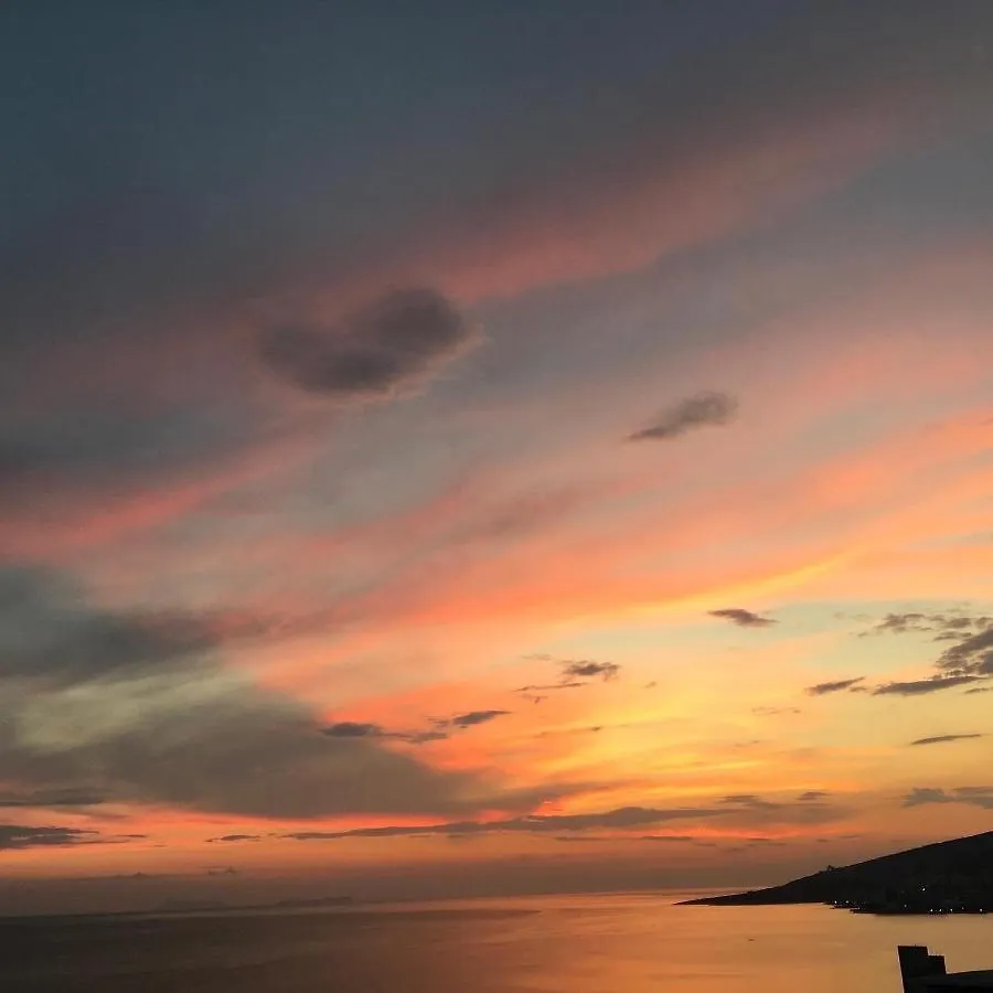 Bluemoon Suites Sarande