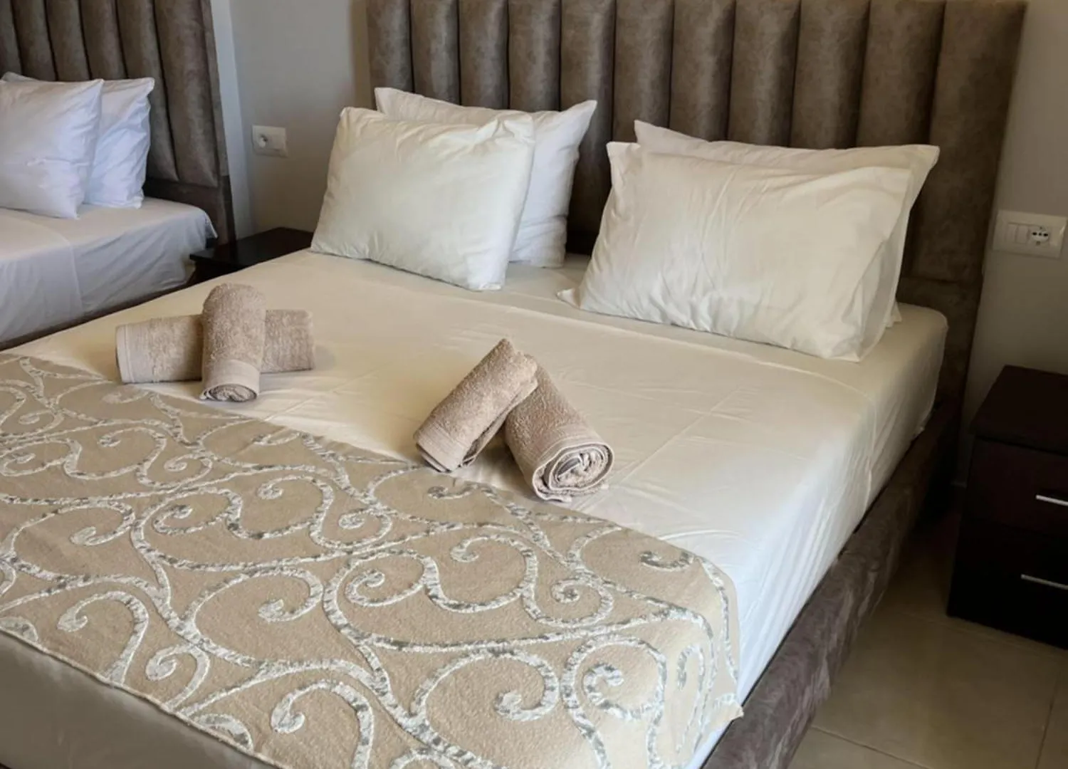 Bluemoon Suites Sarande 0*,  Albania