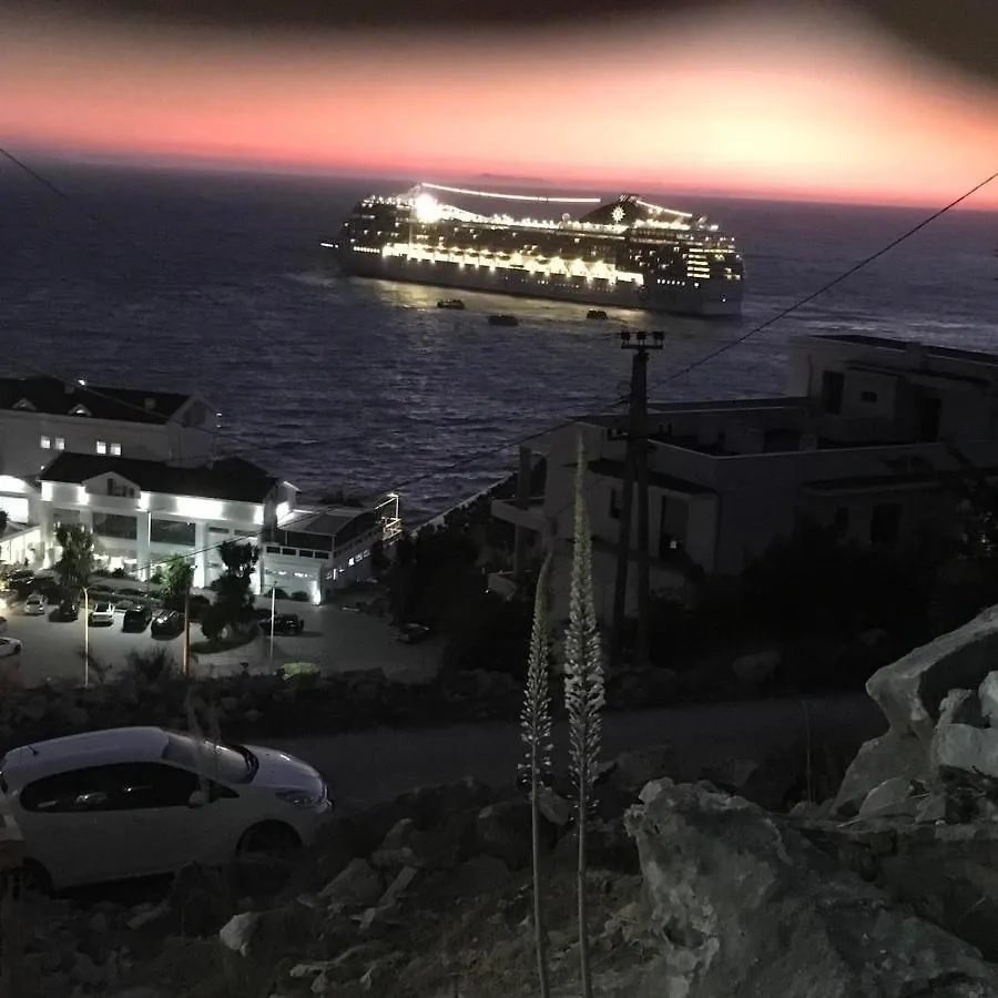 Lägenhet Bluemoon Suites Sarandë