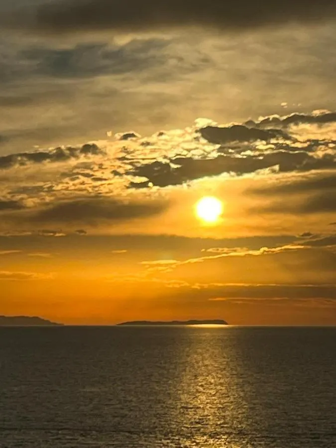 Bluemoon Suites Sarandë Lägenhet